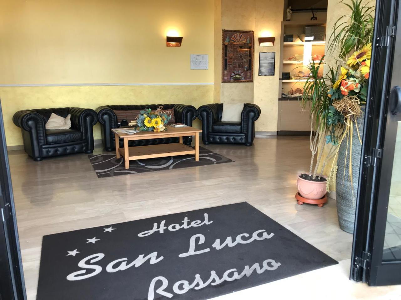 Hotel San Luca Россано Экстерьер фото